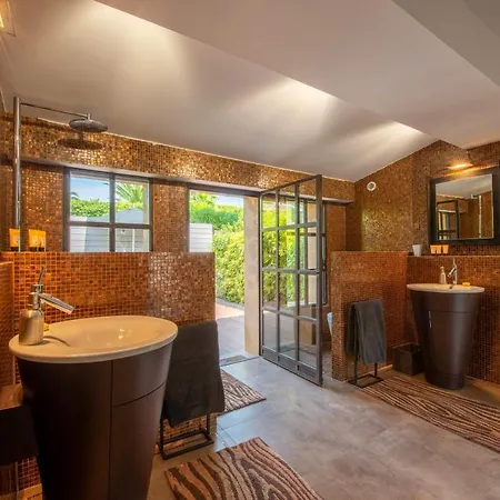 Amazing 10 Guests With Poll, Saint-tropez Villa *